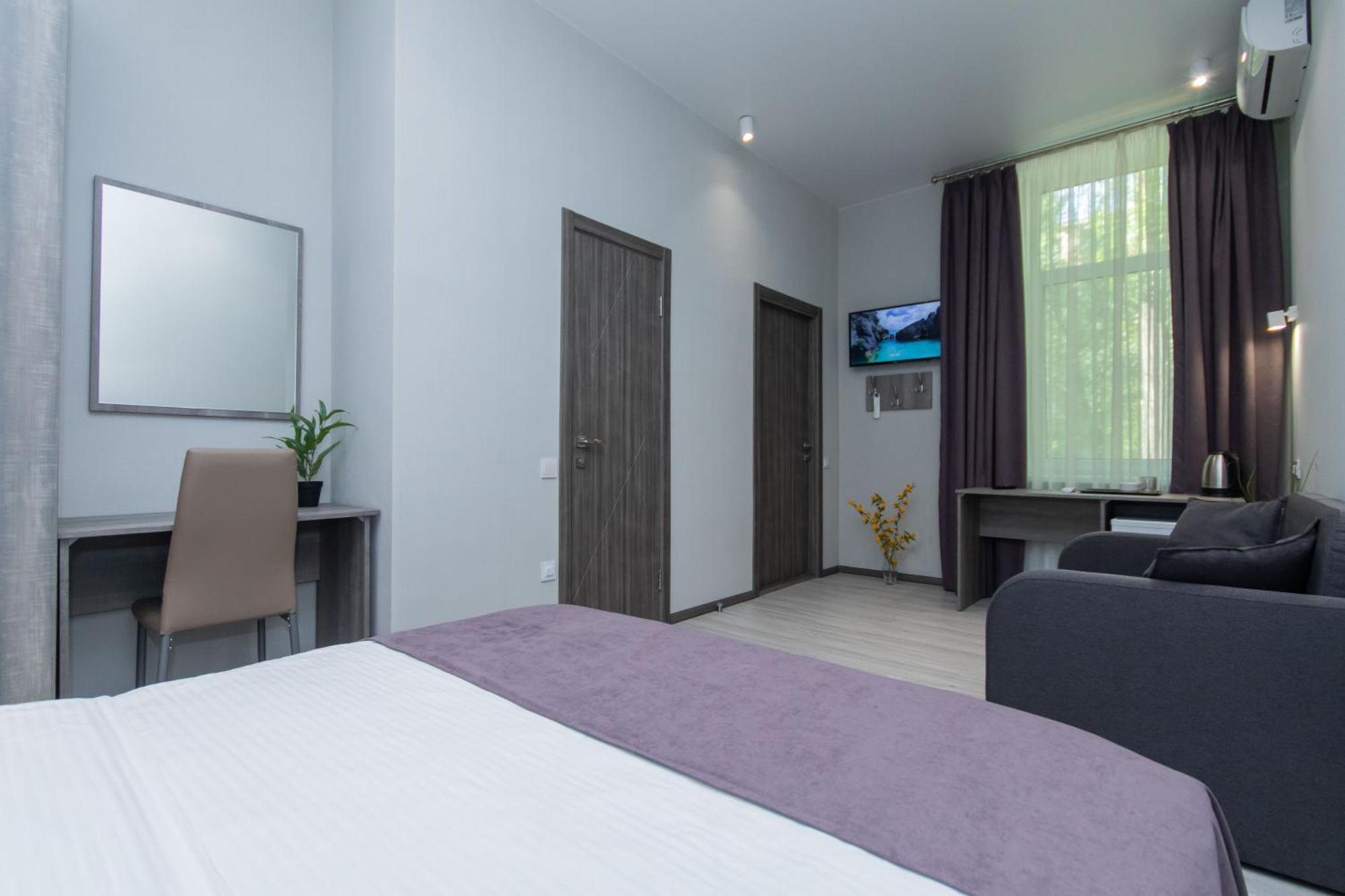 Seven Hotel Vyshneve Exterior photo